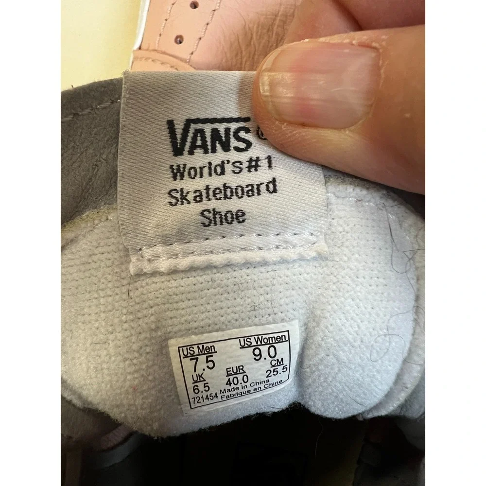 VANS Off the Wall SK8-Hi Reissue Sneaker High Top Pink Leather White Contrast, 9
